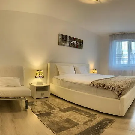 Panorama By Pipera Apts. *